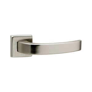 Πόμολο πόρτας με ροζέτα 950